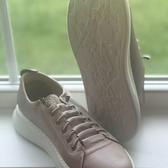 Cools21 Stylish Women's Sneakers in grey/Cream - Picture 1 of 8